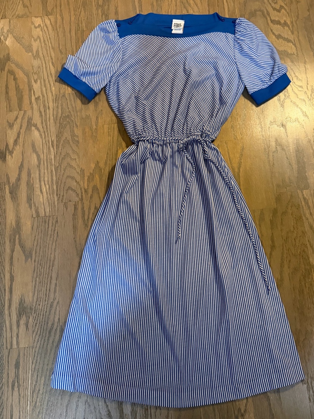 Vintage 1980s Miss Oops Blouson Dress with belt Size 10 Small 
Blue white stripe